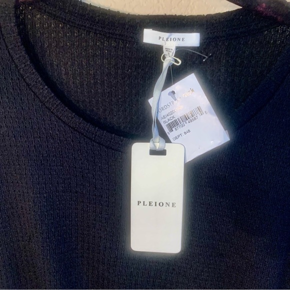 NWT Pleione Top XS Black Waffle Knit Short Sleeves Crossover Knot Hi Lo - Picture 12 of 16